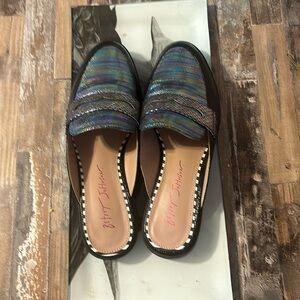 Betsy Johnson Sz 6 slip on loafers